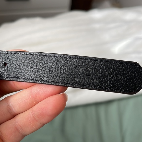 Louis Vuitton 30 MM Reversible Belt. Size 75 CM. Authentic. - Picture 5 of 11